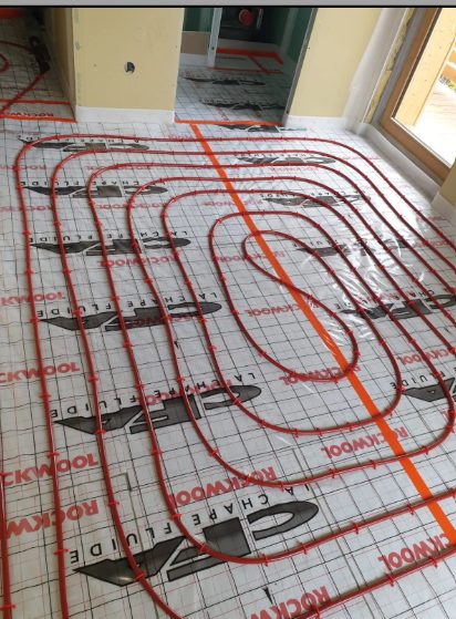 Plancher chauffant avant chape